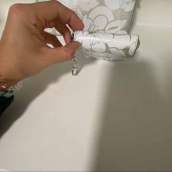 Kate Spade Crossbody - Picture 15 of 15